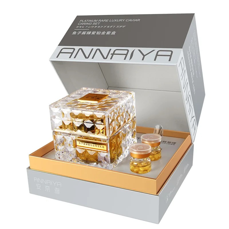 Luxury Skincare Set For Women - แพลตตินั่ม เรียร์ เล็กซ์ชัวรี่ คาเวียร์ แคร์ริ่ง เฟเชียล