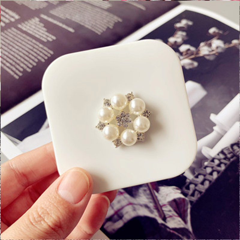 คอนแทคเลนส์น่ารัก ES เคสที่ใส่ - Luxury Skincare Products บทวิจารณ์และราคา
